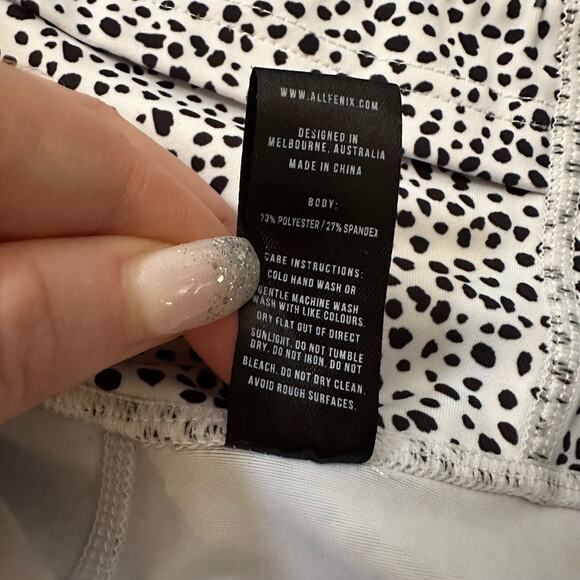 All Fenix white & black dot print leggings size L - Picture 4 of 9